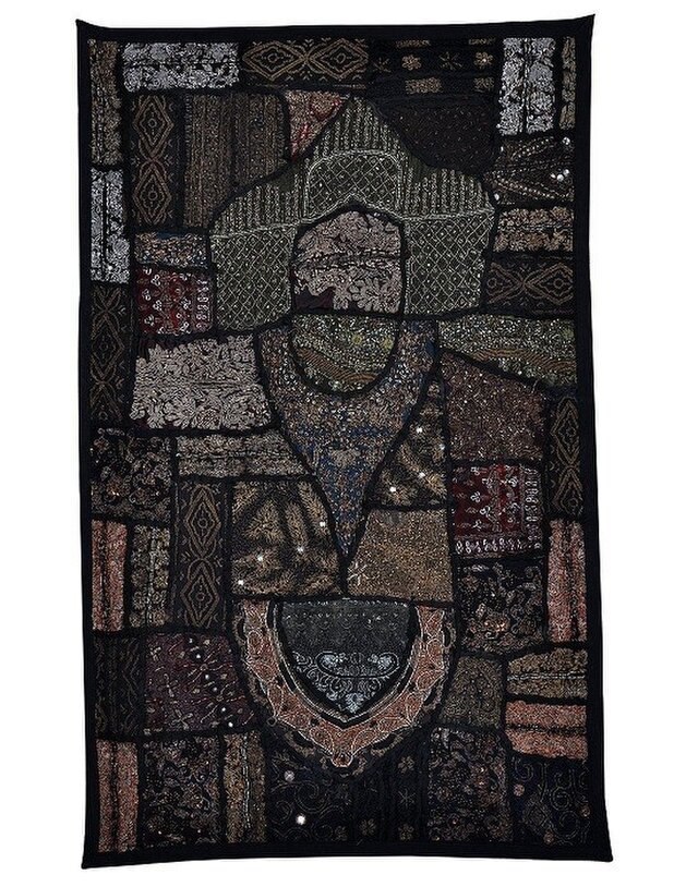 値下げ22770→14800円★ビーズ刺繍タペストリー・ブラック・エスニック生地素材にも