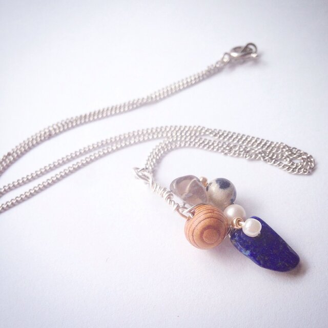 ラピス・屋久杉・ダルメシアンジャスパーのネックレス