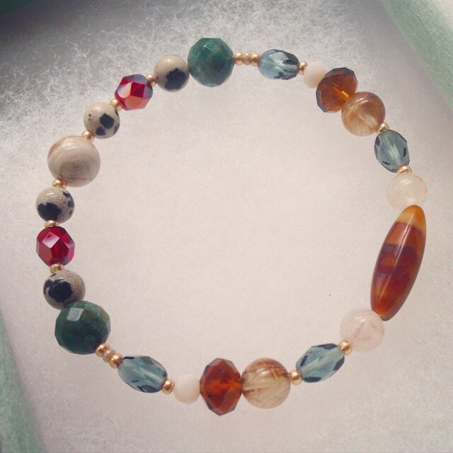 心身に活力を…ジャスパーとルチルクォーツのブレスレット