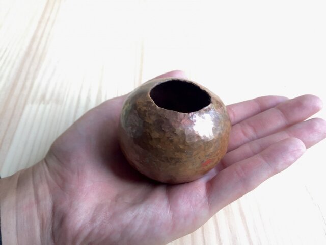 鍛金 銅花器 好野 | iichi 日々の暮らしを心地よくする