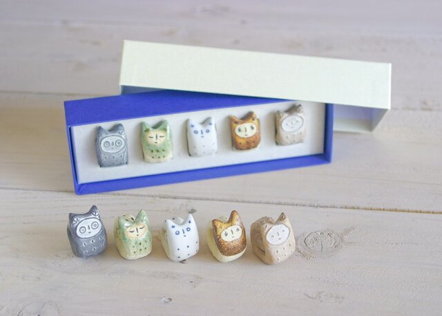 でんでんねこ(5匹ギフト)※専用箱(白×紺)入りの画像1枚目