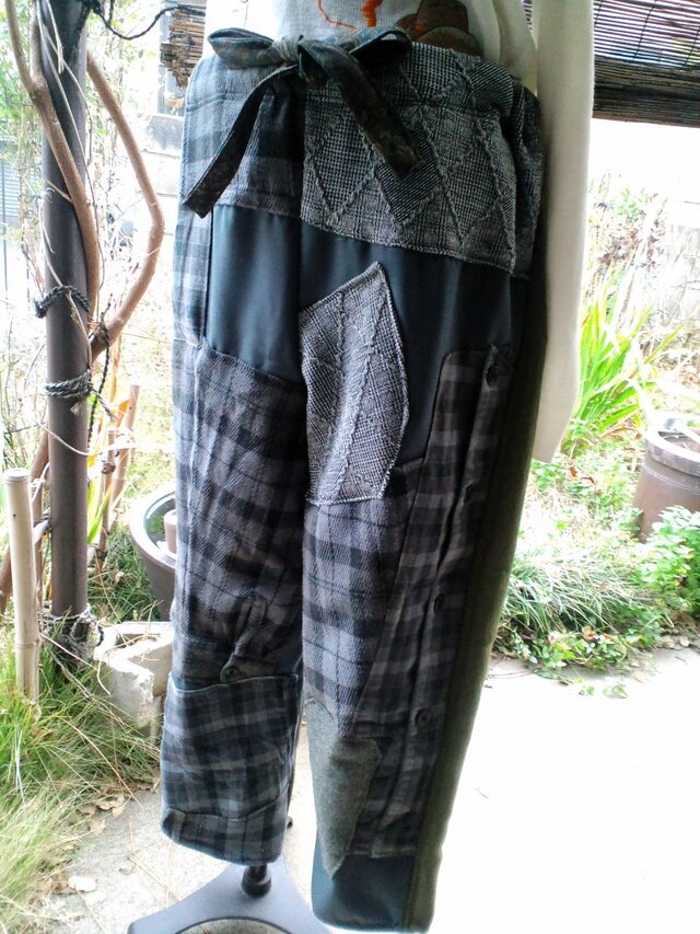 男女兼用 グレー格子寄せ布ズボンの画像1枚目