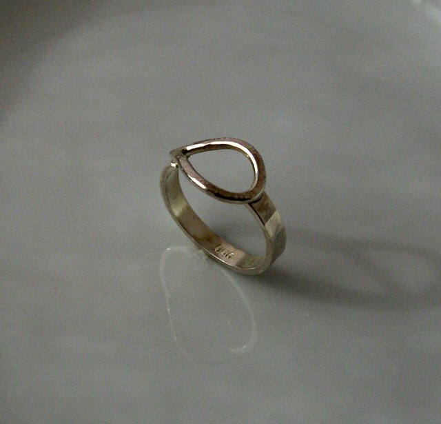 ティアドロップ彫金リング | iichi 日々の暮らしを心地よくする