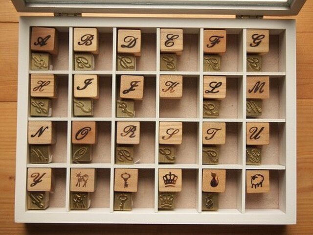 焼き印 ”H” アルファベット | iichi 日々の暮らしを心地よくする