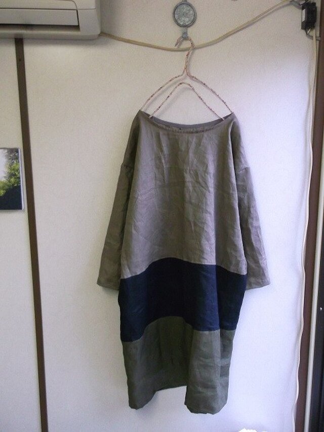 リネン切り替えシンプルワンピースの画像1枚目