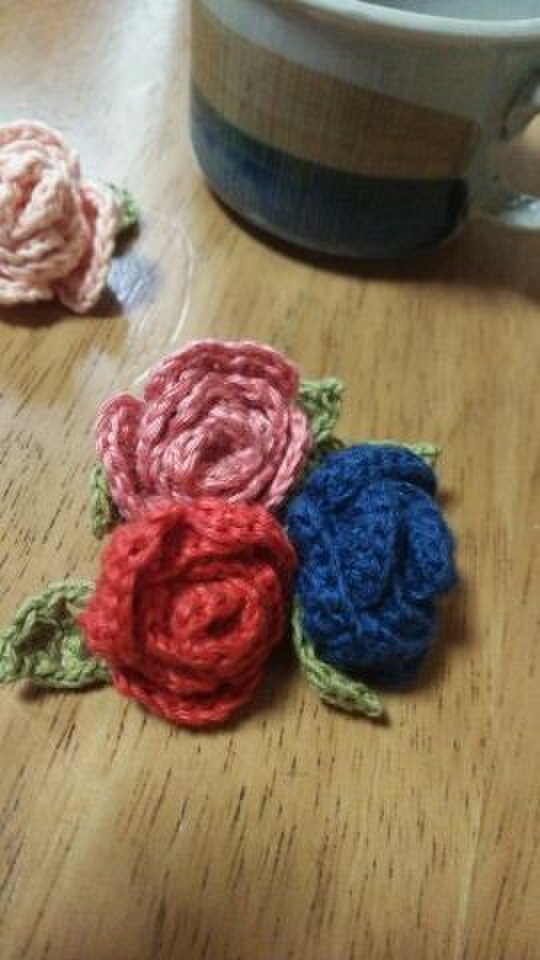 手編み*薔薇のコサージュの画像1枚目