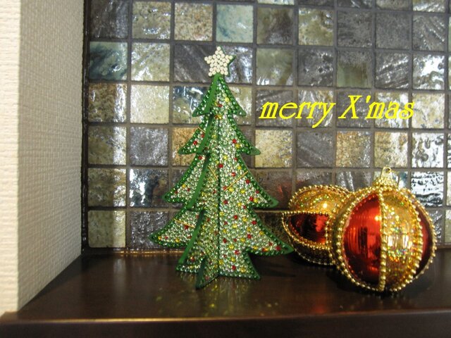 豪華 スワロフスキーのクリスマスツリー Iichi ハンドメイド クラフト作品 手仕事品の通販