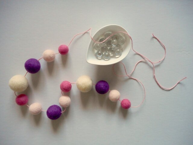 Felt ball garland【Missy】の画像1枚目