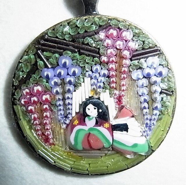 ミクロモザイク♥十二単衣と藤の花の画像1枚目