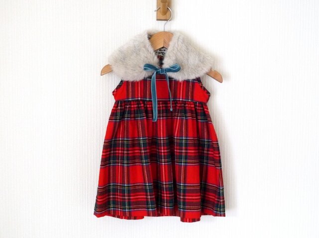 赤いチェックのノースリーブワンピース(80cm)の画像1枚目