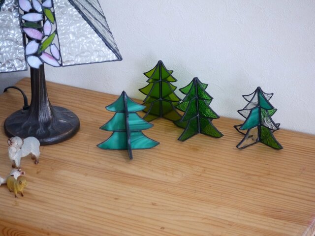 ステンドグラス クリスマスツリー b | iichi 日々の暮らしを