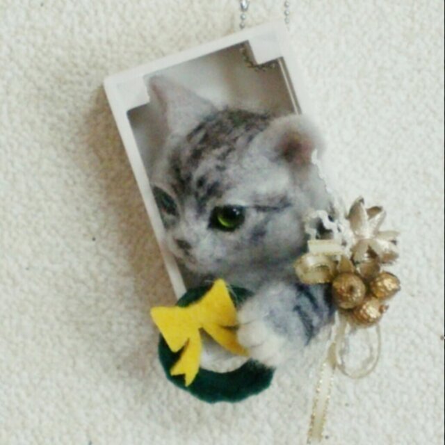 羊毛フェルトのクリスマスオーナメント(猫・アメショウ)の画像1枚目