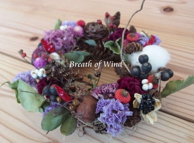 ❁プリザーブド紫陽花とスターチスと木の実たちリース❁