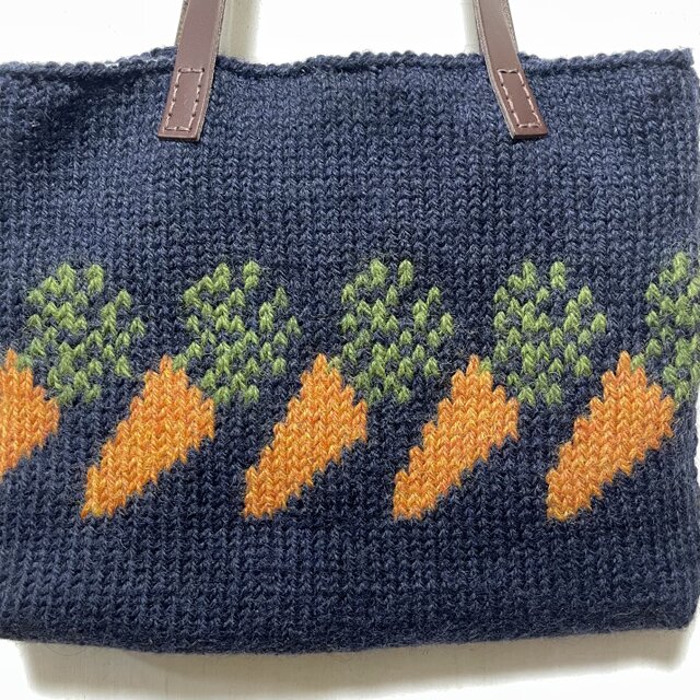 ニットバッグ うさぎ （紺） | iichi 日々の暮らしを心地よくする