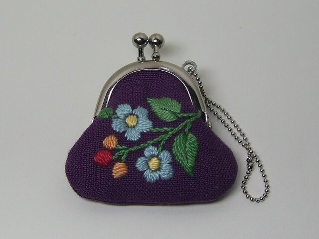 手刺繍ミニがまぐち(パープル)の画像1枚目