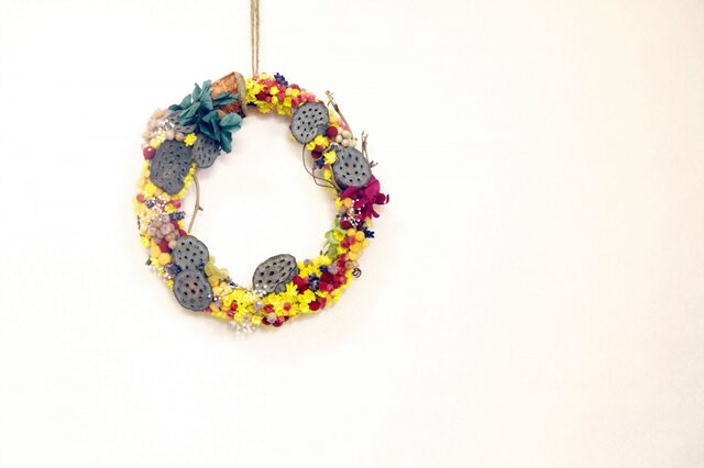 wreath - bee pollenの画像1枚目