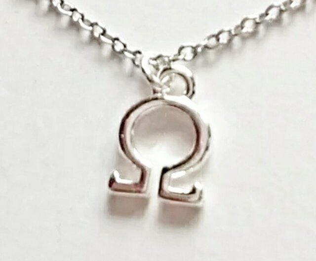 ギリシャ文字 オメガ W の ネックレス Iichi ハンドメイド クラフト作品 手仕事品の通販