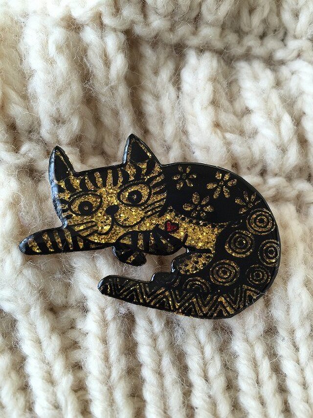 猫のピカピカブローチの画像1枚目