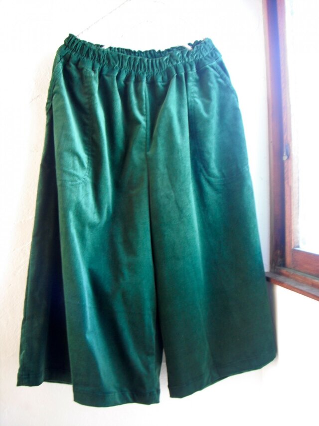 コーディロイ　ガウチョパンツ　フォレストグリーン