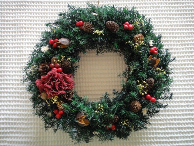 クランベリーカーネーションのX'masリース①の画像1枚目