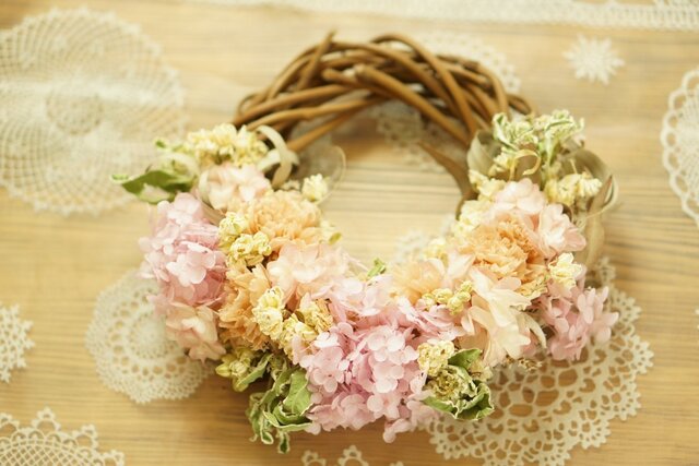 pink pink wreathの画像1枚目