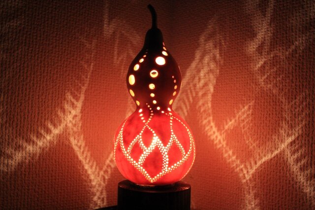 ひょうたんランプ【ゆらり】 | iichi 日々の暮らしを心地よくする
