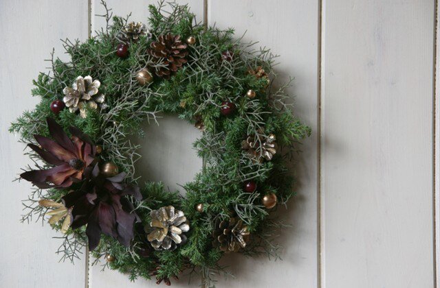 リューカデンドロンのリース | iichi 日々の暮らしを心地よく