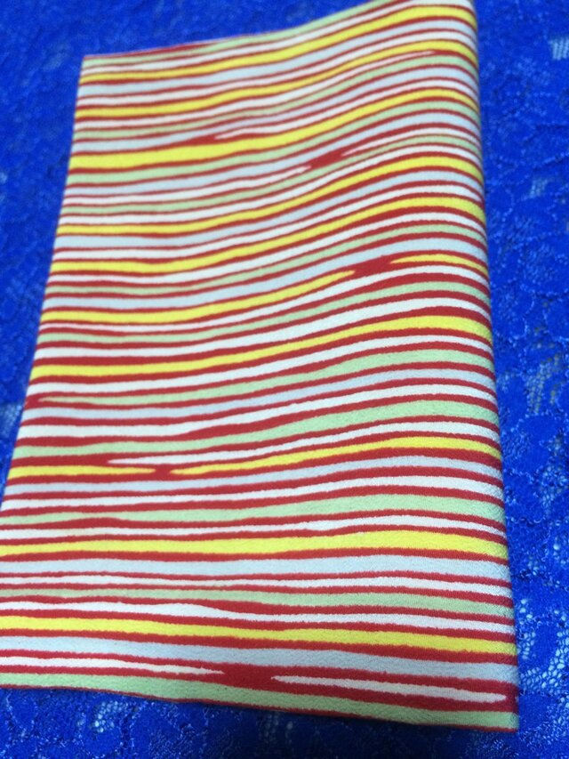 ブックカバー　赤・よろけ縞