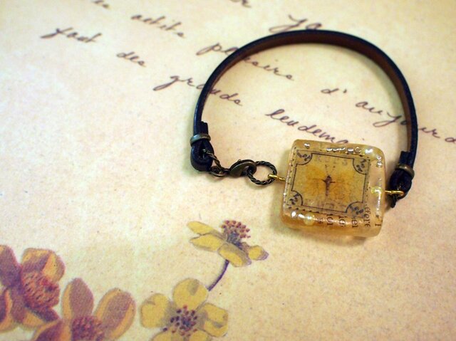 butterfly stamp braceletの画像1枚目