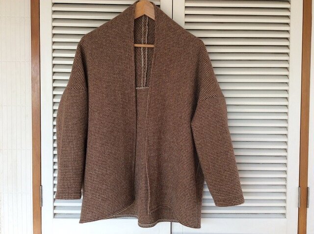 アルパカ入りドネガルツイードのHaori(カーディガン)の画像1枚目
