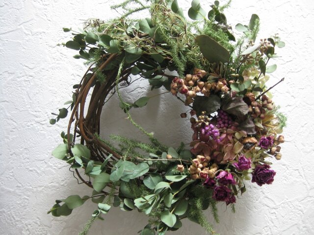 マユミとミニバラのwreathの画像1枚目