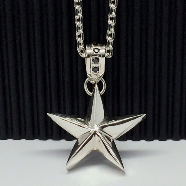 星モチーフのネックレス(ノーマルバージョン)の画像1枚目