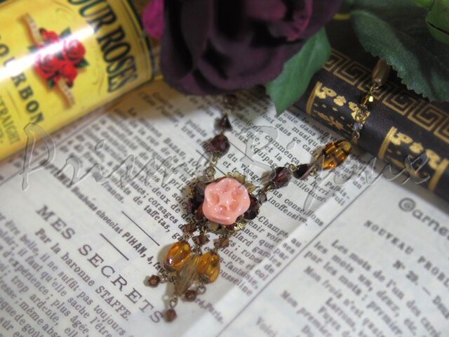 Necklace ”Cecilia #2:Rose en Liqueur”の画像1枚目