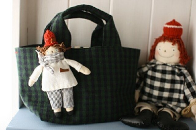 お人形付きトートBAG(ブラックウォッチ)の画像1枚目