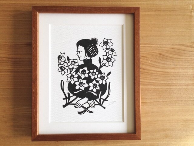 花の切り絵「すいせん」の画像1枚目