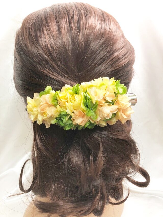 【プリザーブドフラワー/ヘアアクセサリーシリーズ/本当の紫陽花の髪飾り】フレッシュな3色の紫陽花の髪飾りの画像1枚目