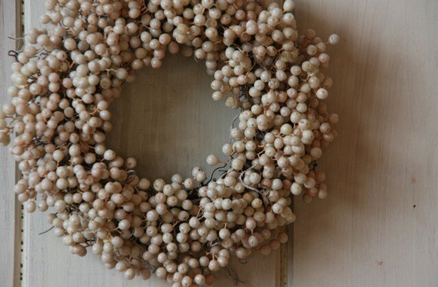 ホワイトペッパーベリーのシンプルミニリース | iichi 日々の暮らしを