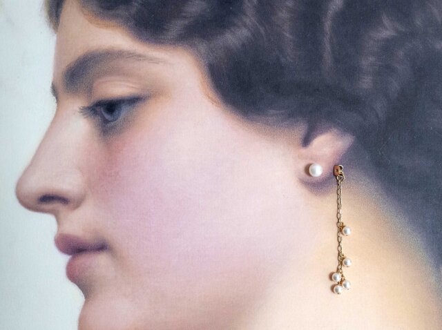 揺れるパールのロングピアス<クリーム×ゴールド>の画像1枚目