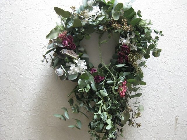 ユーカリと小さなバラのwreathの画像1枚目