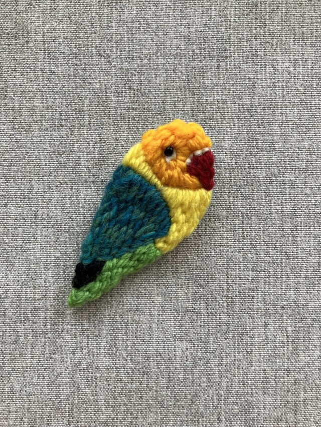 ボタンインコ（オレンジ）＊ブローチ
