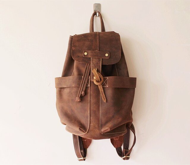 【受注製作】しっかりと背負える 100%牛革 リュックサック しぼめるタイプ RK28220の画像1枚目