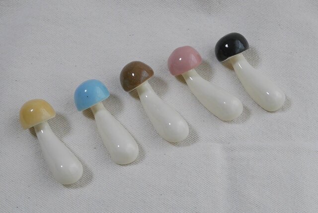 シメジの箸置き(5個セット)の画像1枚目