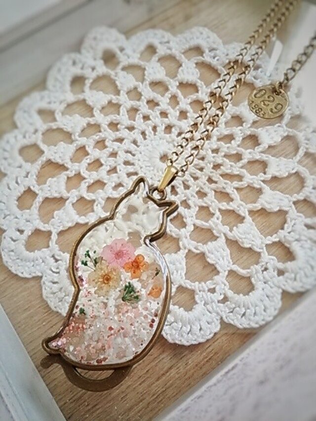 猫のネックレス*flower*の画像1枚目