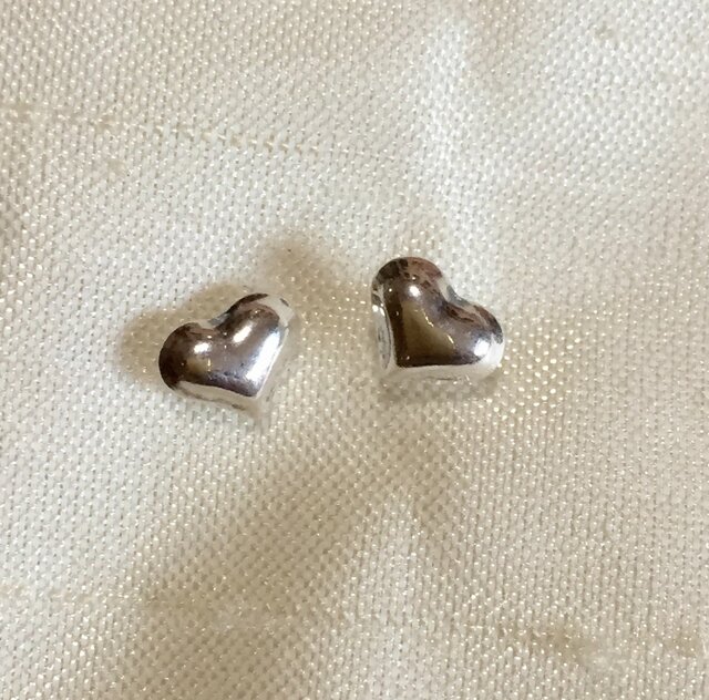 ハートピアス シルバーの画像1枚目