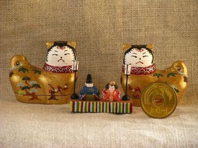 Z様ご予約品 小さな小さな犬筥+小さな小さなお雛様の画像1枚目