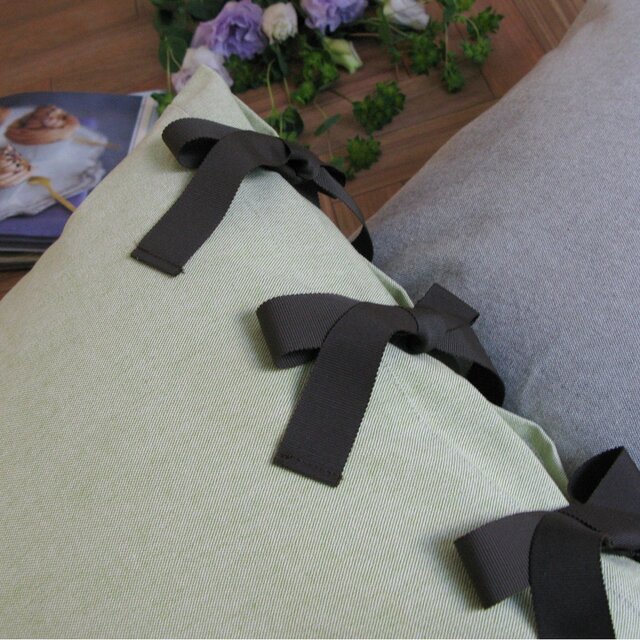 canvas chambray クッションセット ribbon SQ (カバー+ヌードクッション)の画像1枚目