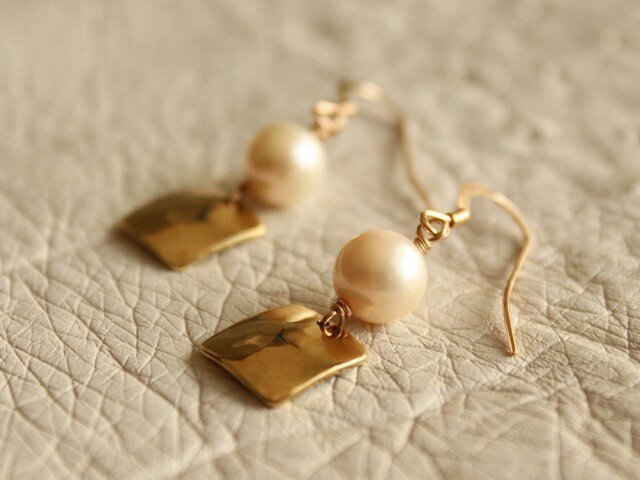 pearl K14GF フックピアスの画像1枚目