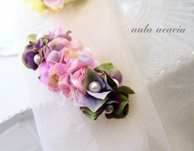 大人色紫陽花とパールのバレッタの画像1枚目