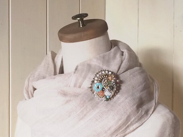 UNDERCOVER butbeautiful期　アンティークビーズ　ブローチ UNDERCOVER butbeautiful期 アンティークビーズ ブローチ