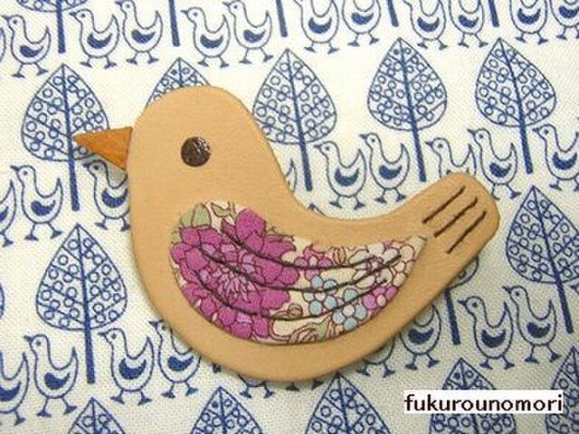 小鳥ブローチCの画像1枚目